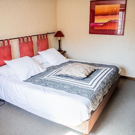 Hotel Les Ardillieres Du Pont D'Oye Habay-la-Neuve Værelse billede
