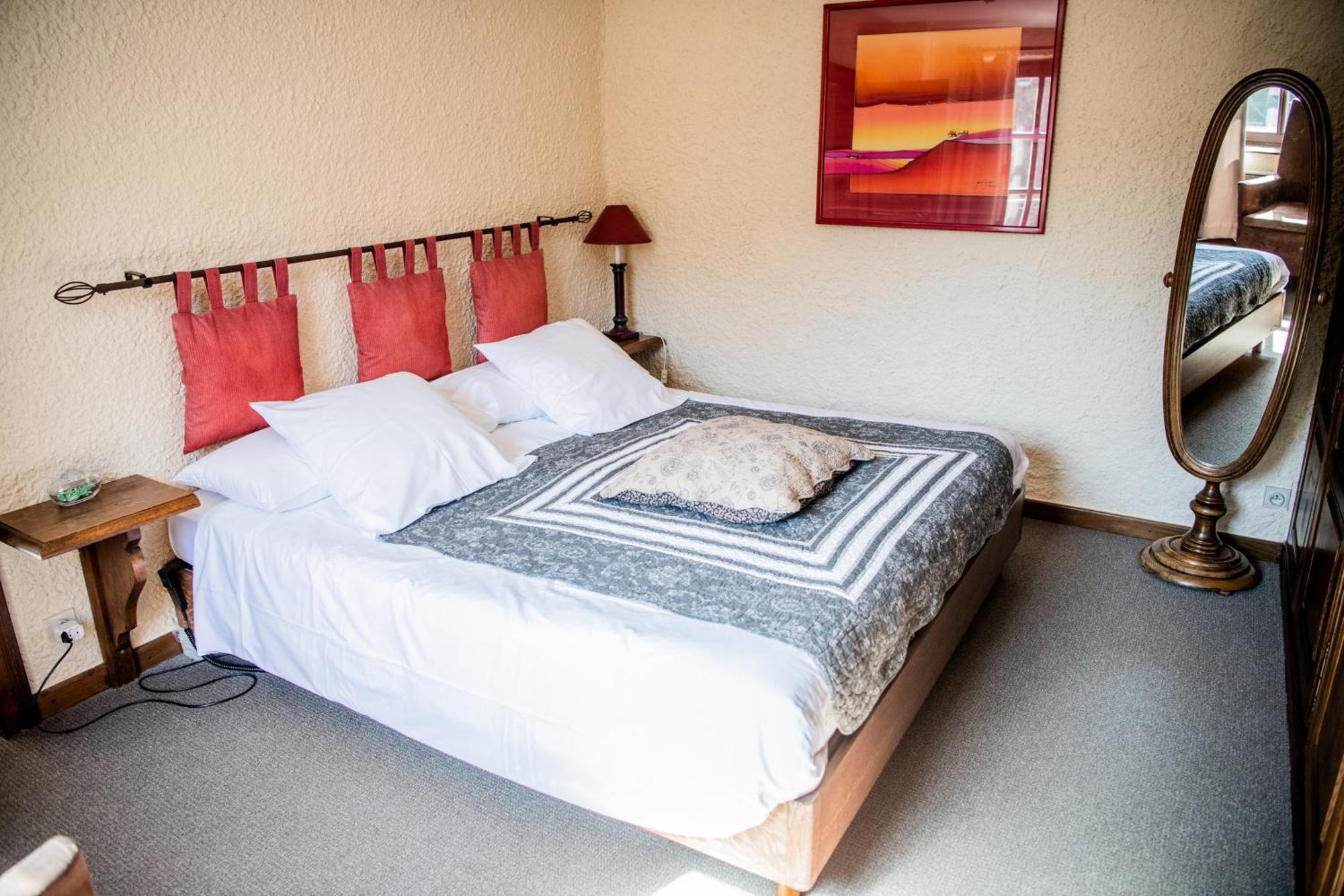 Hotel Les Ardillieres Du Pont D'Oye Habay-la-Neuve Værelse billede